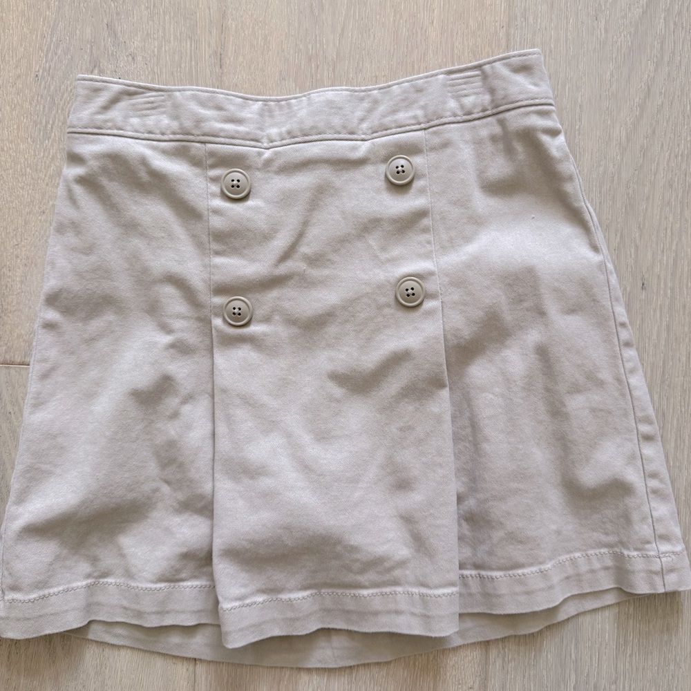 2 Old Navy Uniform Skorts in Khaki for Girls